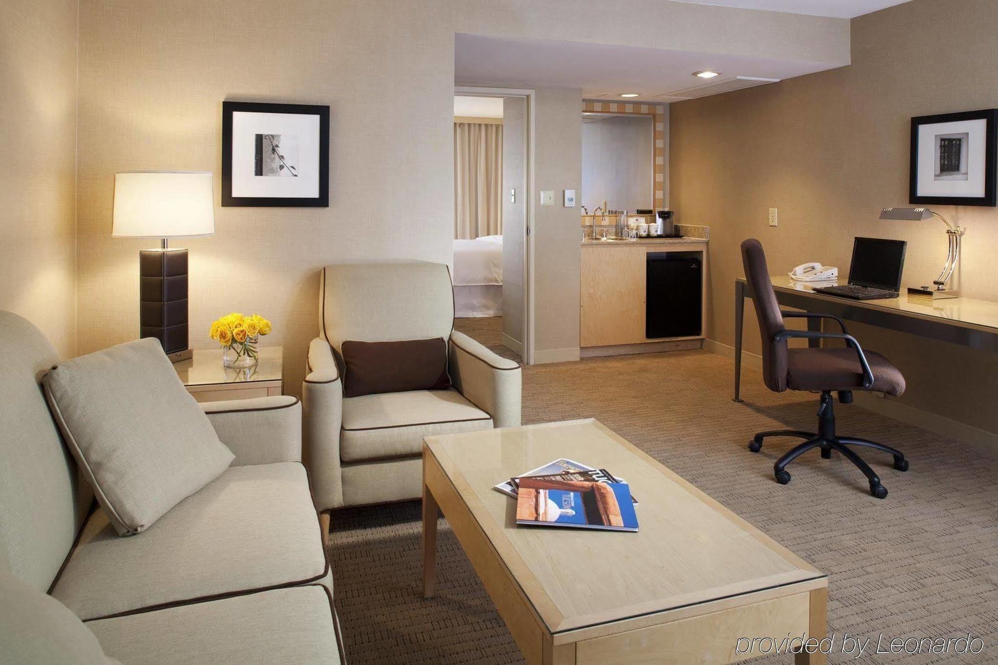 Sheraton Tucson Hotel & Suites Extérieur photo